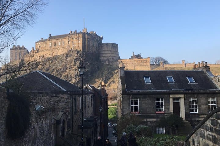 Discover Edinburgh Old Town and New Town: Private Guided Walking Tour photo 3