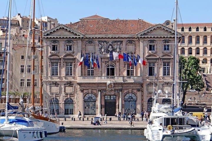Marseille Old District Private Walking Tour – Vieux-Port, La Canebière & Le Panier in 2 Hours photo 1
