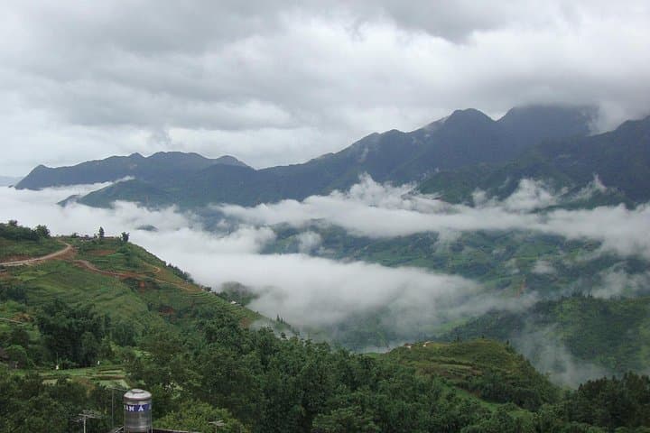 Sapa 2-Day Village Trek from Hanoi — Cat Cat, Y Linh Ho & Ta Van photo 4