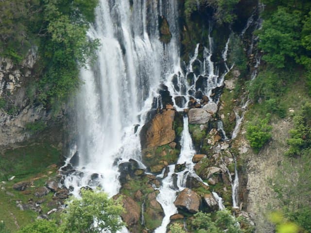 Hike to Sotira Waterfall: Day Trip from Berat into Tomorri's Karst Springs photo 3