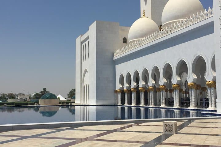 Private Abu Dhabi Day Tour From Dubai: Grand Mosque, Corniche & Ferrari World
