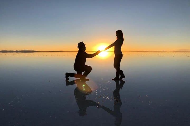 Salar de Uyuni Private Sunset Salt Flats Photography Tour — Mirror-Effect Shots photo 6