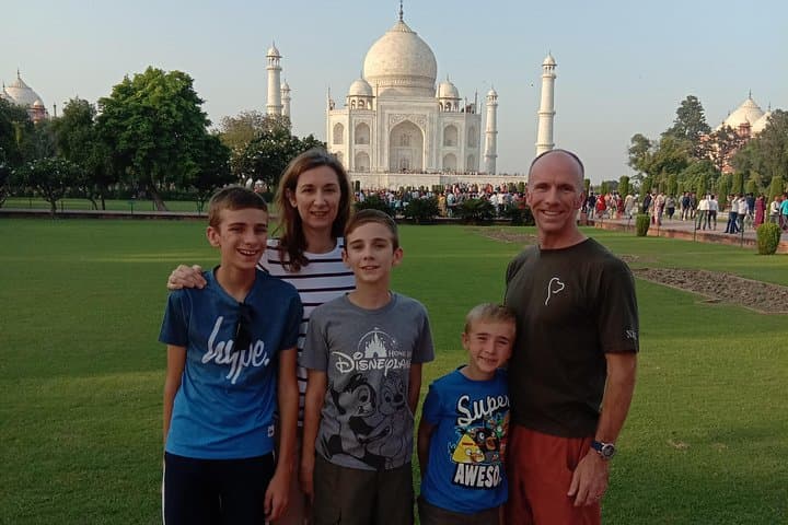 Private Taj Mahal Day Trip from Delhi with Lunch — Same-Day Agra Tour photo 6