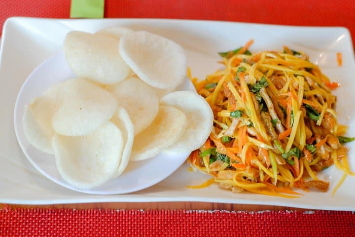 Ho Chi Minh City Vegan Scooter Night Tour: Private Street-Food Experience photo 6