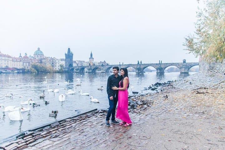 Private Vacation Photographer in Prague — Capture Iconic Moments on the Vltava photo 2