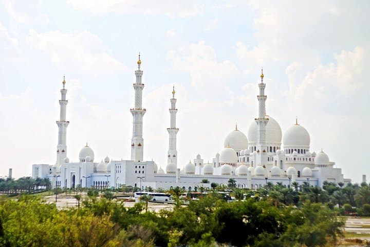 Sheikh Zayed Grand Mosque Tour from Dubai: Abu Dhabi Guided Visit & Practical Tips photo 5