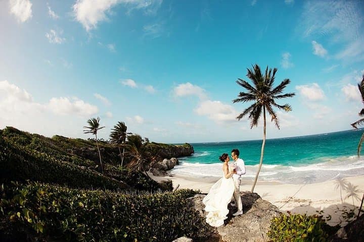 Punta Cana Private Photographer: 30-Minute Beach Photoshoot