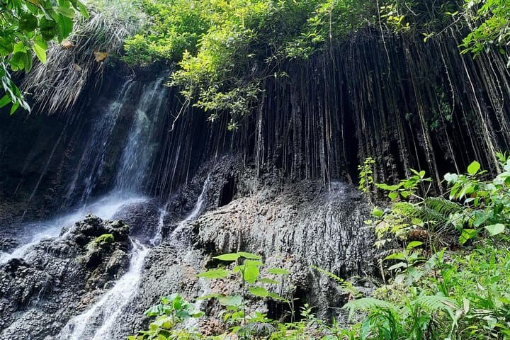 Bromo Sunrise & Tumpak Sewu Waterfall: 2-Day Adventure from Malang photo 5