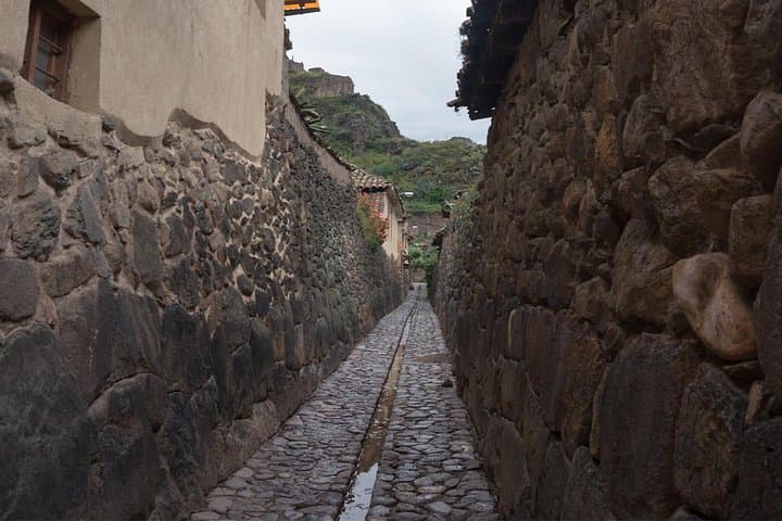 3-Day Sacred Valley, Machu Picchu & Rainbow Mountain: High-Altitude Trek and Inca Sites photo 2