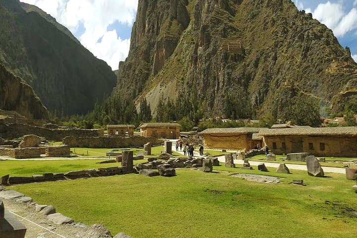 3-Day Sacred Valley, Machu Picchu & Rainbow Mountain: High-Altitude Trek and Inca Sites photo 3
