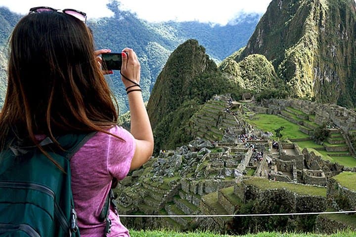 3-Day Sacred Valley, Machu Picchu & Rainbow Mountain: High-Altitude Trek and Inca Sites photo 6