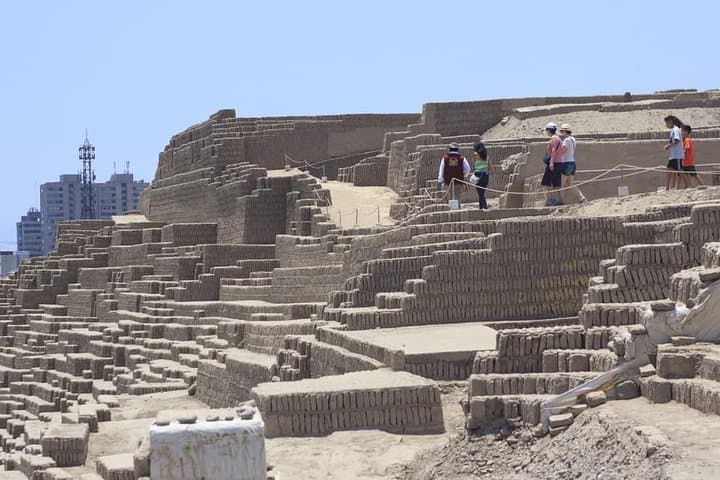 Half-Day Lima City Tour: Huaca Pucllana, Colonial Center & Miraflores Views photo 3