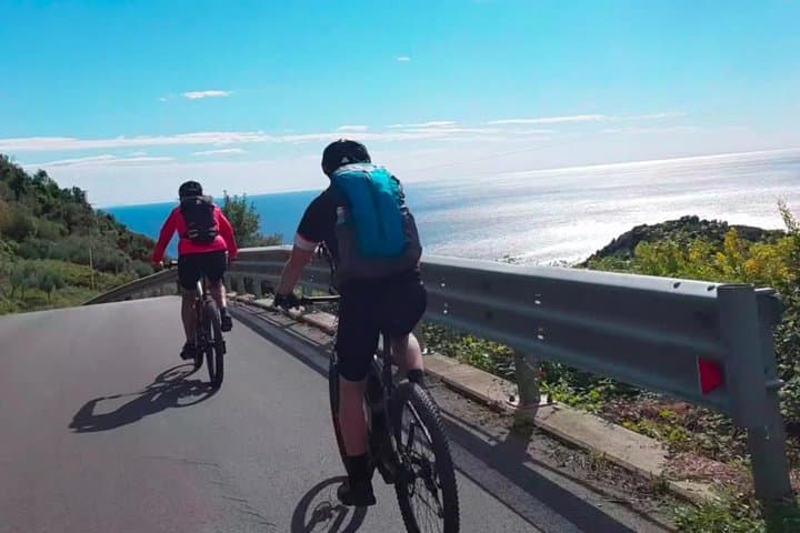 E-bike Portofino Promontory: Coastal Ride Through Camogli, Ruta & Portofino Vetta