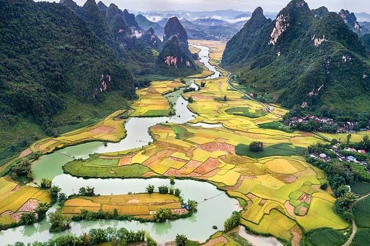 Hoa Lu, Trang An & Mua Cave: Full-Day Private Tour in Ninh Binh photo 3