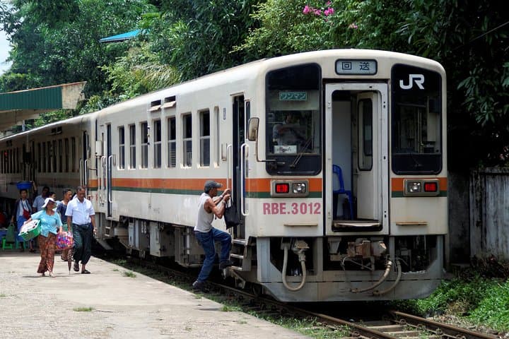 Dala Ferry and Yangon Circular Train: A Half-Day Cultural Journey photo 5