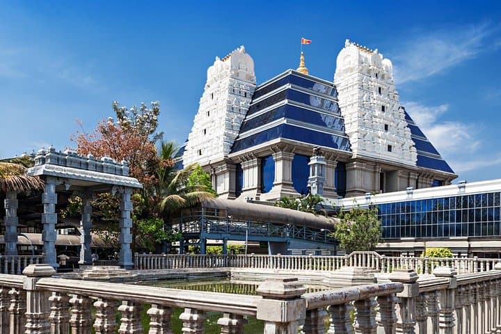 Full-day private sightseeing tour of Bangalore: ISKCON, Lalbagh & Tipu's Palace photo 1