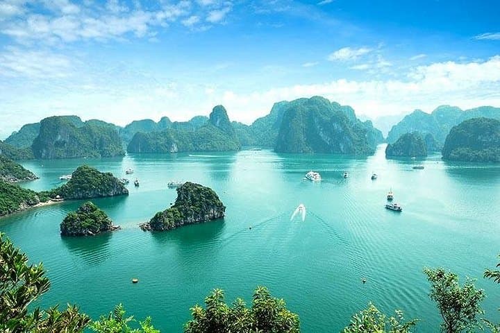 Ha Long Bay Luxury Day Cruise: Jacuzzi, Kayaking & Sunset Party from Hanoi photo 4