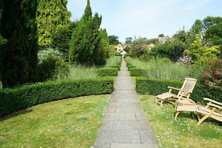 Royal Windsor, Cotswolds & Shakespeare Country Private Executive Tour from London photo 2