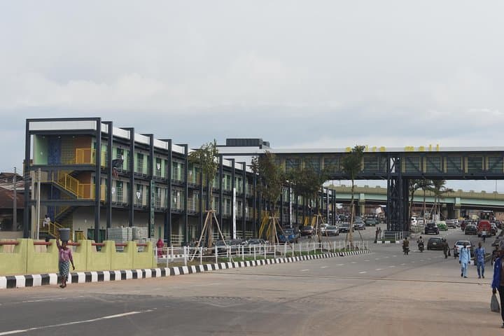 Climb Olumo Rock: Abeokuta Day Tour to Viewpoints, Museum & Adire Market photo 5