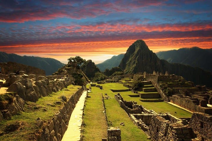 Ultimate One-Day Machu Picchu by Train: Cusco to Machu Picchu in a Day