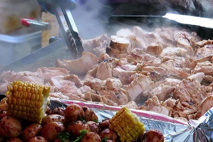 Lima Street Food & Peruvian Food History: Private Market Tour in Surquillo and Barranco photo 4