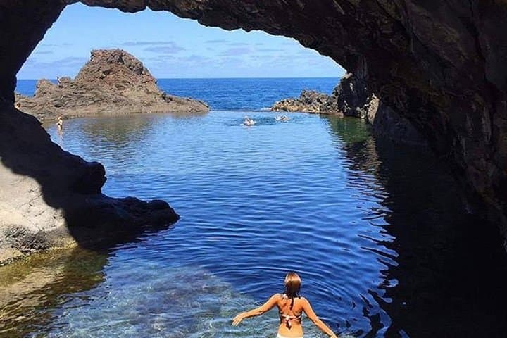 Madeira West 4x4: Porto Moniz Pools, Fanal Forest & Cabo Girão Skywalk
