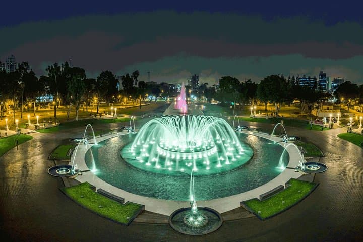 Lima Night Lights: Private Magic Water Show & Historic Center Tour photo 2
