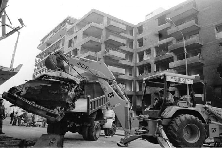 Lima Dark History Tour: Sendero Luminoso, Tarata Street & LUM Museum photo 4