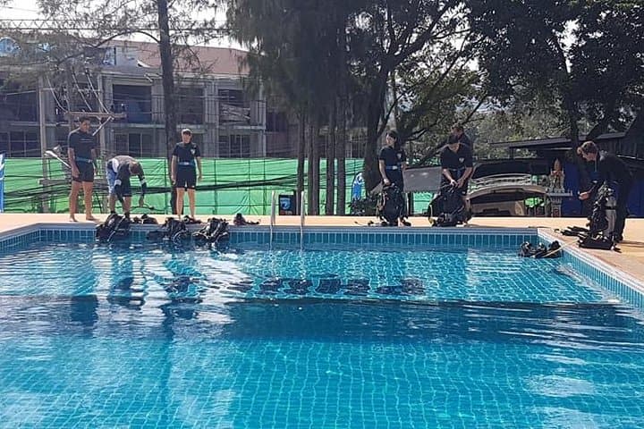 Phuket Beginner Scuba Pool Lesson — Introductory Dive Experience photo 6