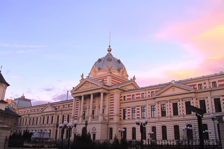 Bucharest Bike Tour: Explore Romania's Capital in 3–4 Hours photo 5