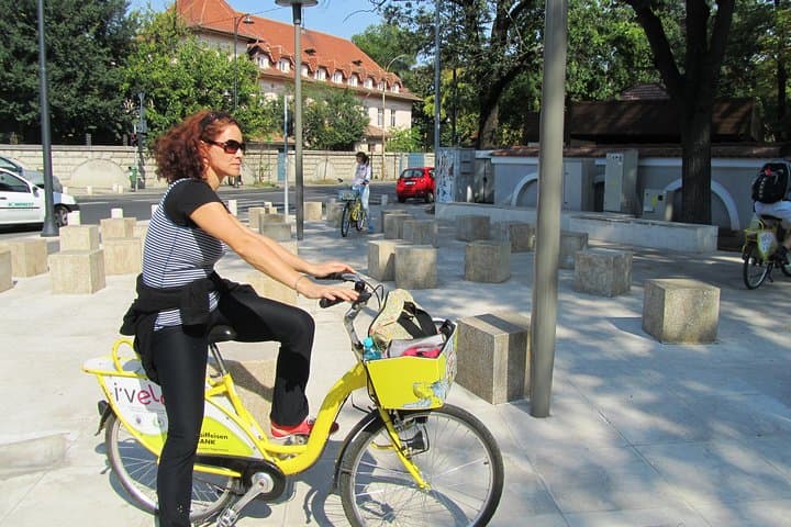 Bucharest Bike Tour: Explore Romania's Capital in 3–4 Hours photo 6