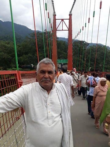 One-Day Haridwar & Rishikesh Tour from Delhi — Ganga Aarti, Ashrams & Sacred Bridges photo 4