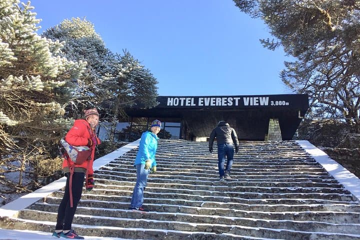Heli Trek to Everest View: 6-Day Luxury Everest Trek from Kathmandu