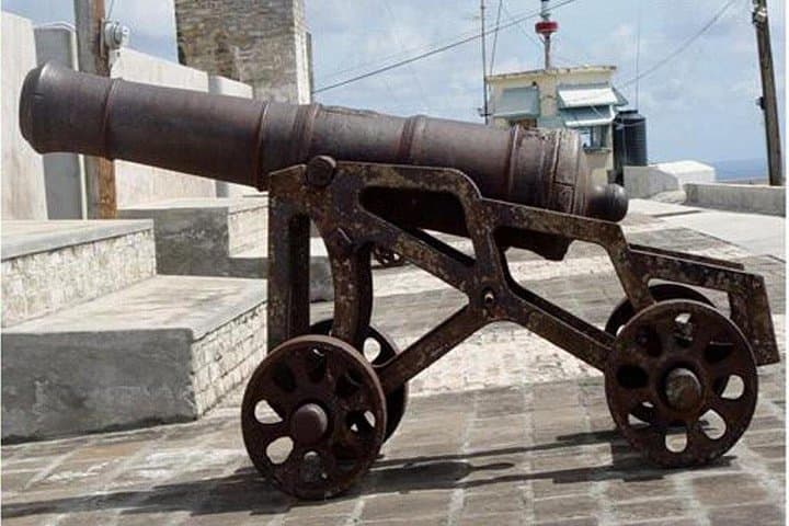 Rum and Fun Tour in Kingstown: Beach Time & Fort Charlotte Visit photo 6