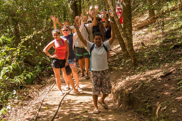 Emerald Falls Day Trip from Huatulco: Waterfalls, Wildlife & Tropical Trails photo 4
