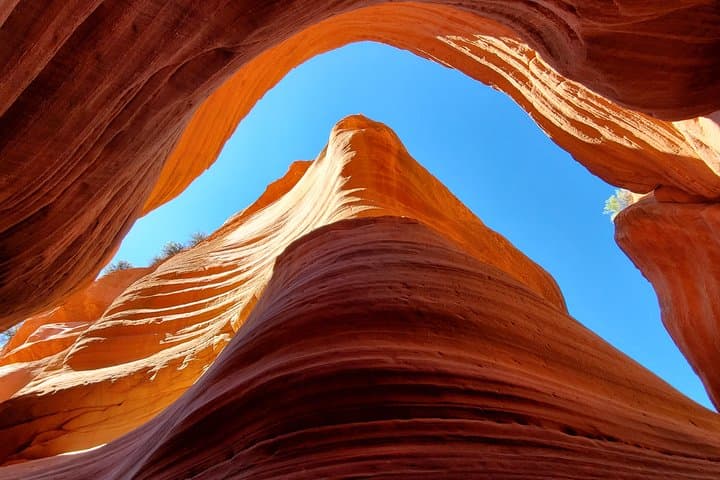 Private Peek-A-Boo Slot Canyon Guided Jeep Tour from Kanab photo 1