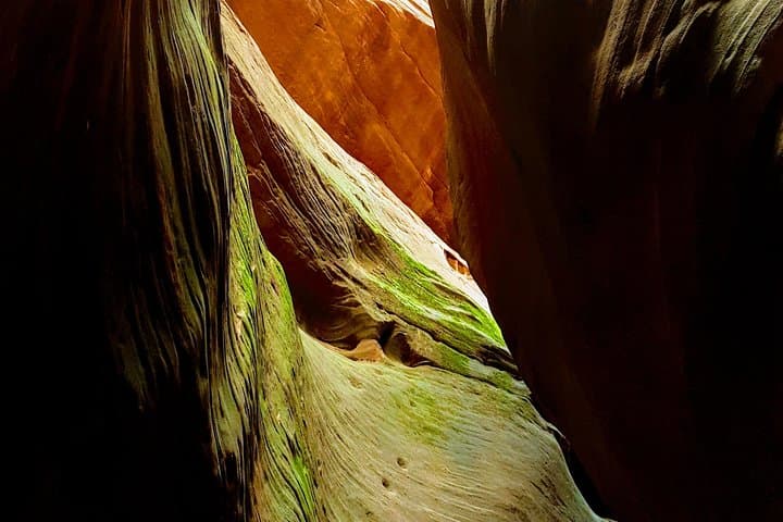 Private Peek-A-Boo Slot Canyon Guided Jeep Tour from Kanab photo 2