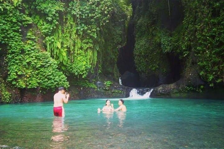 Sambangan Waterfall Trek — Secret Garden Waterfalls & Rice-Paddy Hike from Singaraja photo 3