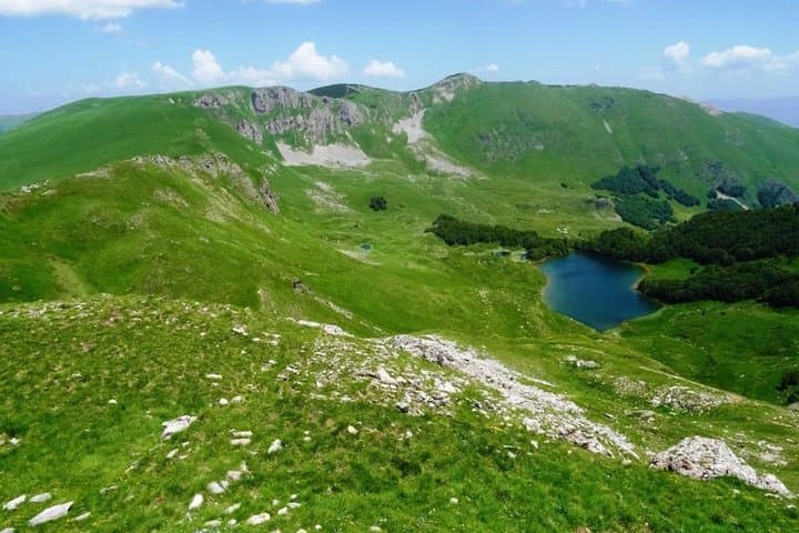 Bjelasica Day Hike: Troglava & Zekova Glava with Biogradsko Lake Views