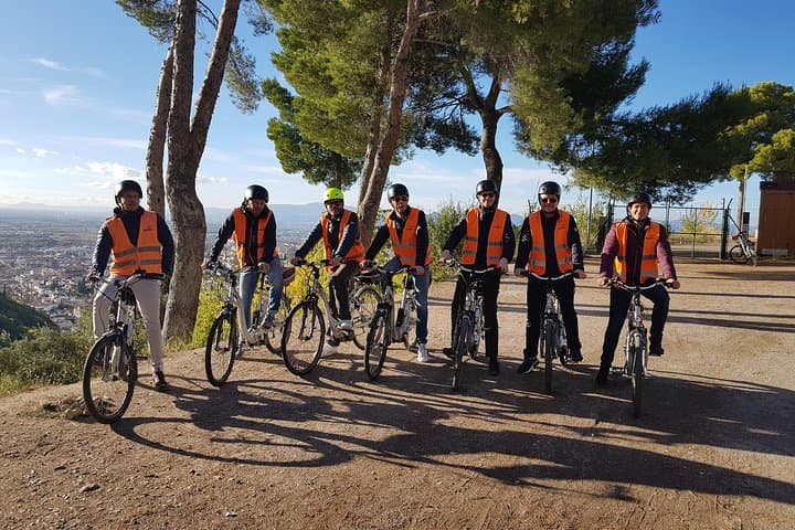 Albayzin & Sacromonte Electric Bike Tour — Sunset Alhambra Views in Granada photo 2