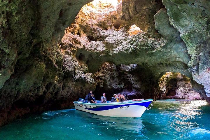 Ponta da Piedade Speedboat Cruise: Caves, Sea Stacks & Golden Beaches photo 4