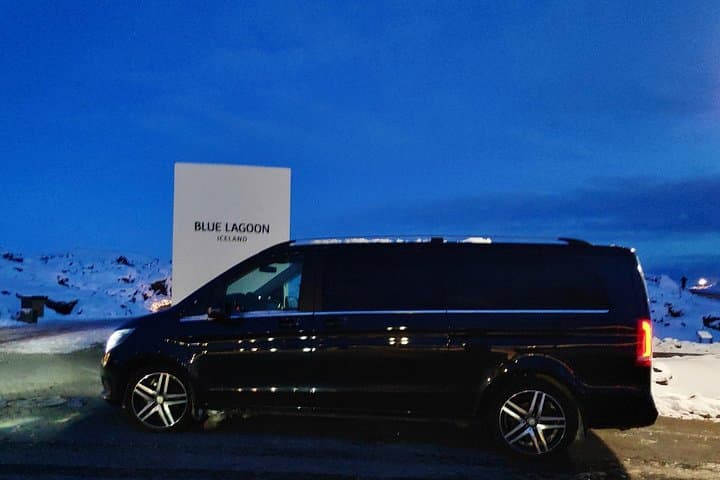 Blue Lagoon Premium Admission with Private Airport Transfer from Keflavik