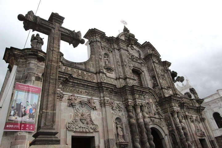 Private Quito Old District Tour & Teleferico: Pichincha Panoramas and Colonial Streets photo 3