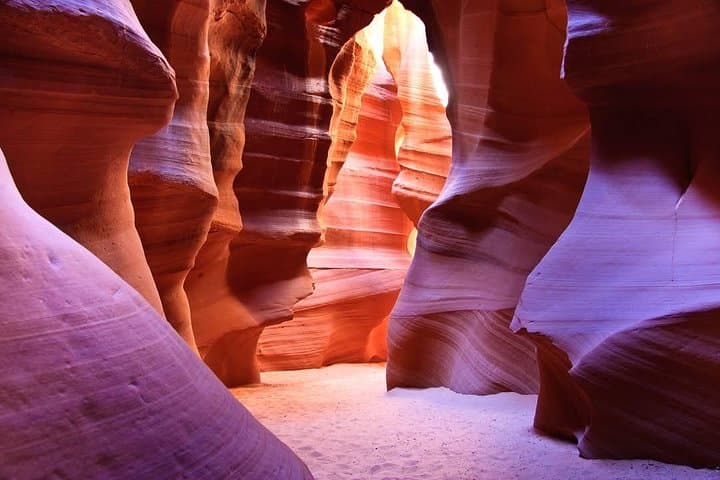 Upper Antelope Canyon & Horseshoe Bend: Day Trip from Las Vegas photo 2