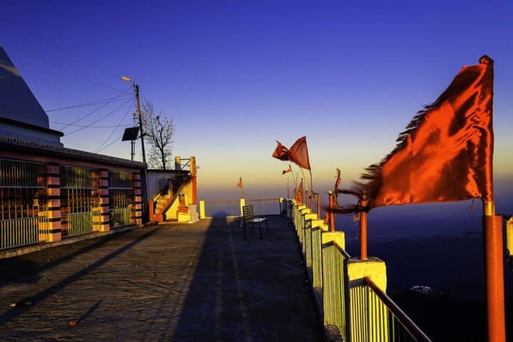 Kunjapuri Temple Sunrise Trek from Rishikesh — Guided Half-Day Himalayan Trek photo 4