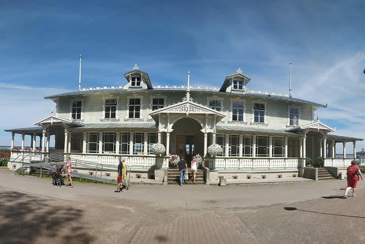 Private Day Trip from Tallinn to Estonia’s Wild West: Haapsalu, Noarootsi & Pakri photo 2