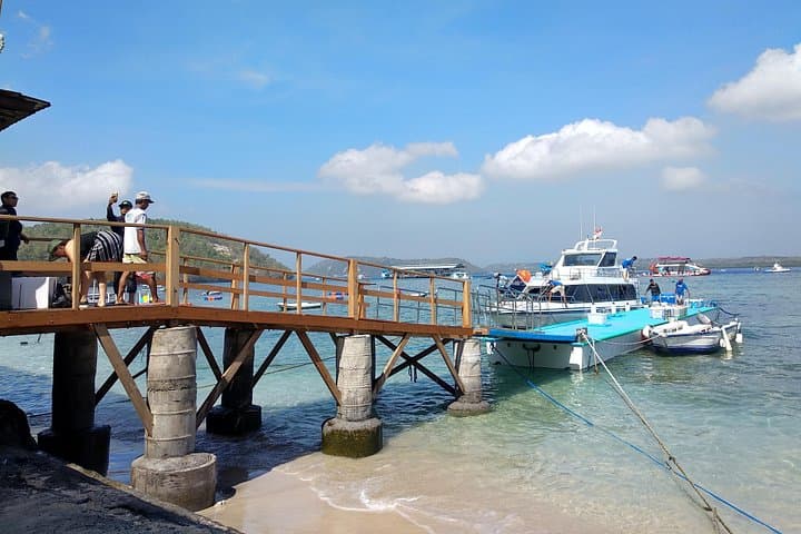 West Nusa Penida Tour: Kelingking, Broken Beach & Crystal Bay Day Trip photo 4