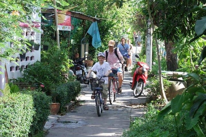 Cycling Bangkok Canals: 5-Hour Chinatown & Longtail Boat Tour photo 2
