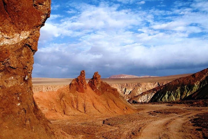 Rainbow Valley Tour from San Pedro de Atacama: Valle del Arcoiris & Yerbas Buenas photo 4