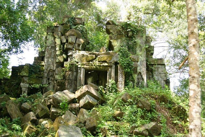 Explore Beng Mealea: Half-Day Private Temple Adventure from Siem Reap photo 5